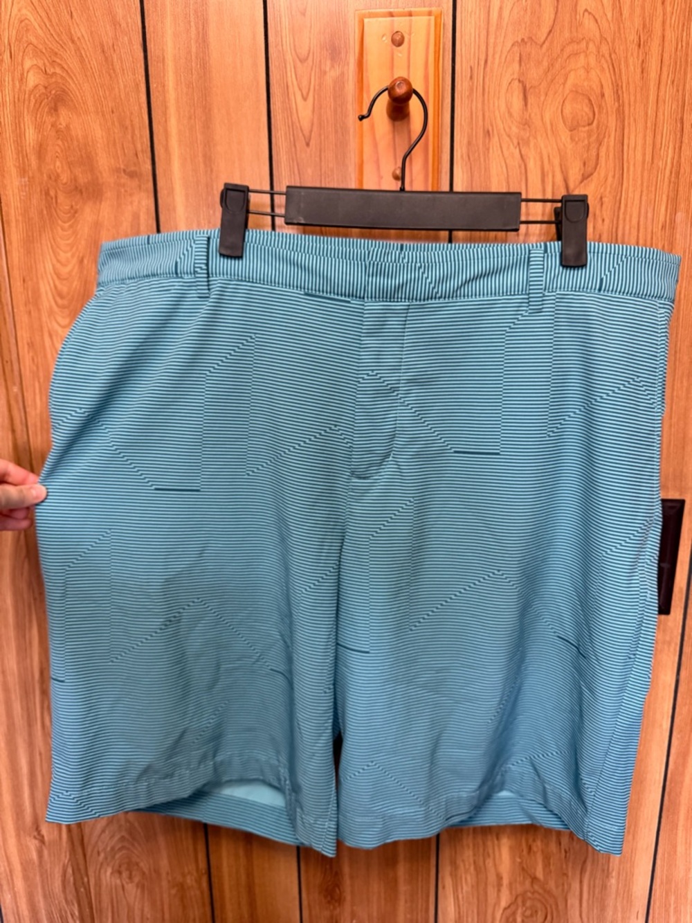 Nike Men's blue Striped Performance Golf Shorts